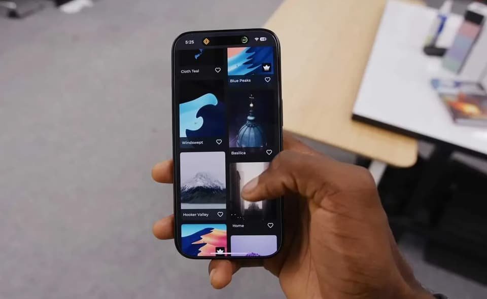 Marques Brownlee หรือ MKBHD