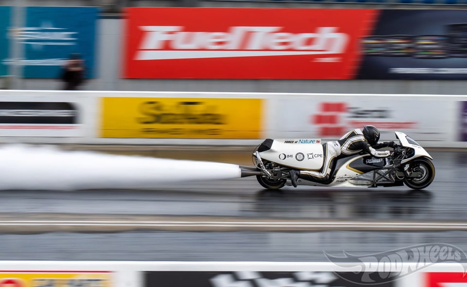 ณ สนาม Santa Pod