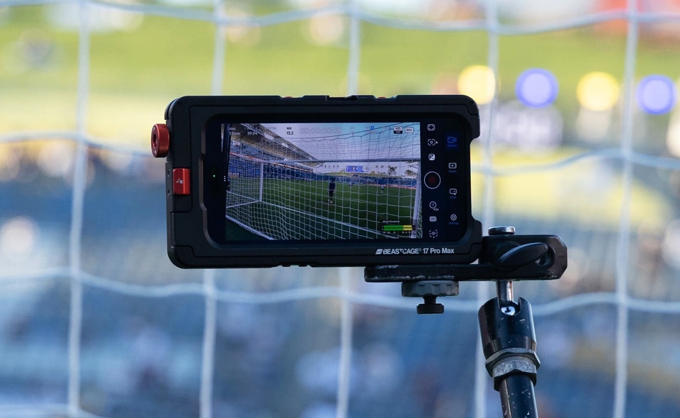 ถ่ายทอดสดฟุตบอล MLS ด้วย iPhone 17 Pro1