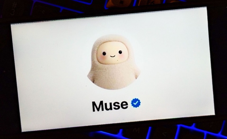 Muse Charm อุปกรณ์ AI